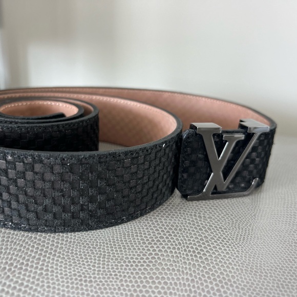 Louis Vuitton Black Checkered Leather Belt with Silver LV Buckle Size 120/48 - Picture 3 of 5